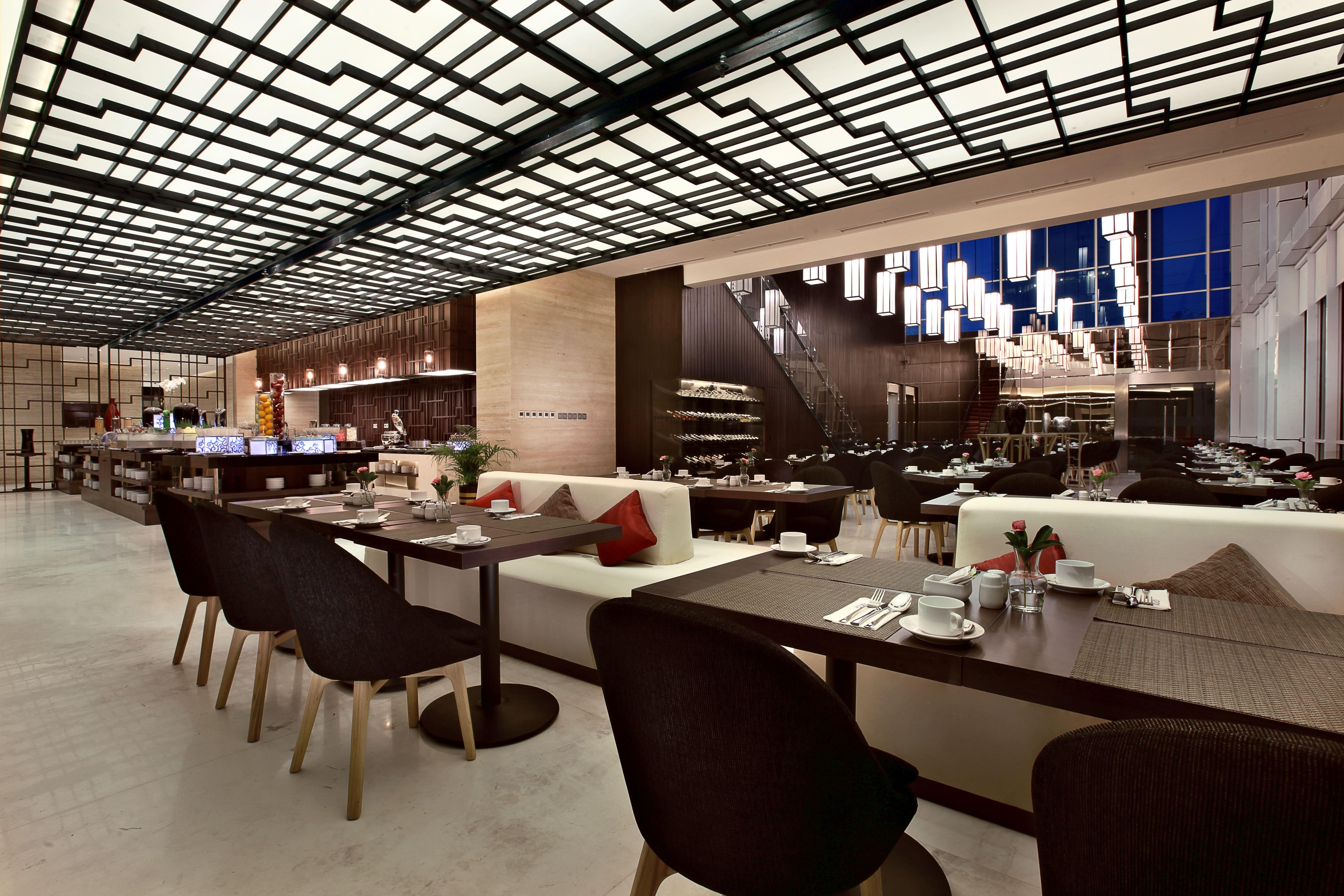 Aston Priority Simatupang Hotel And Conference Center Jakarta Extérieur photo